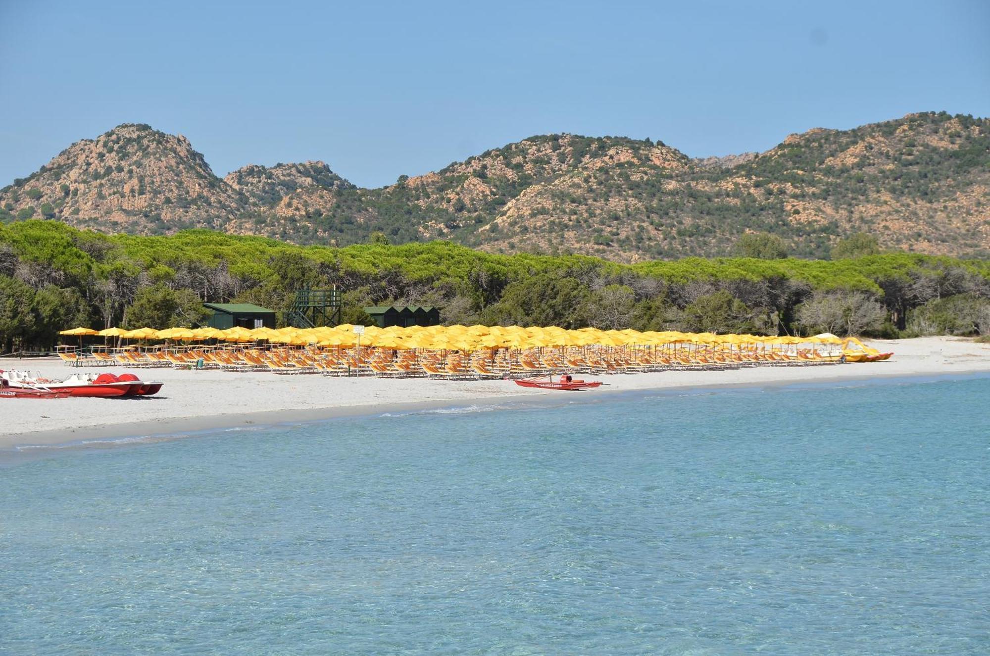 I Giardini Di Cala Ginepro Hotel Resort Кала-Либеротто Экстерьер фото